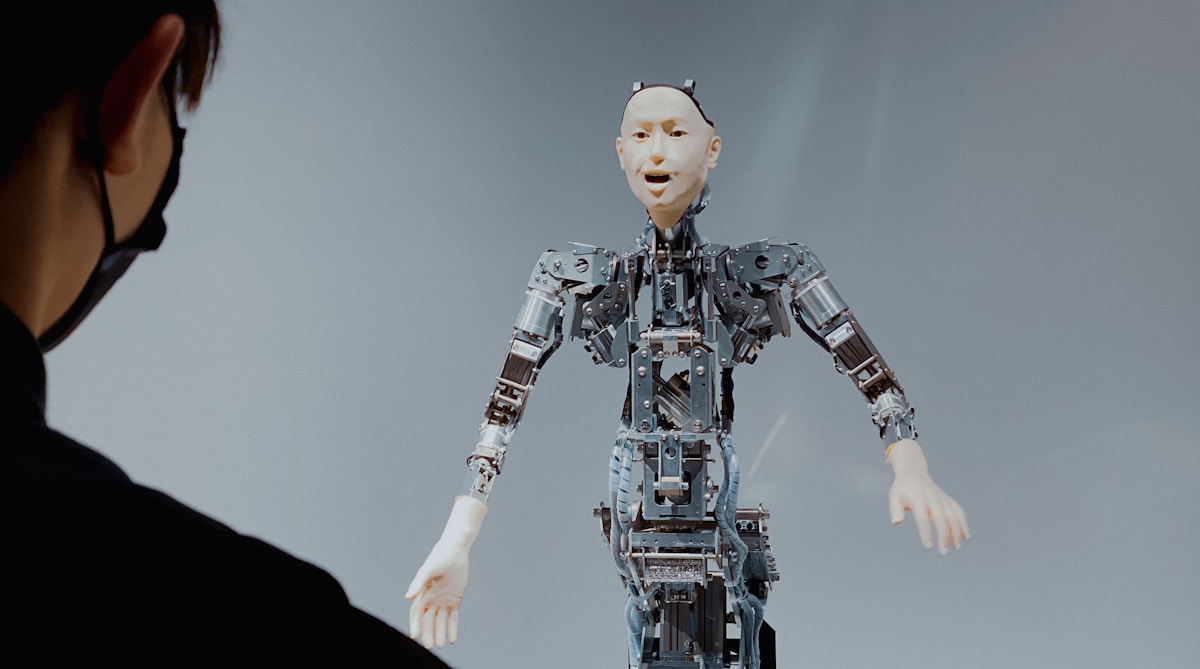 NEURA 4NE1 Review: Advanced AI Robot Assistant for Home