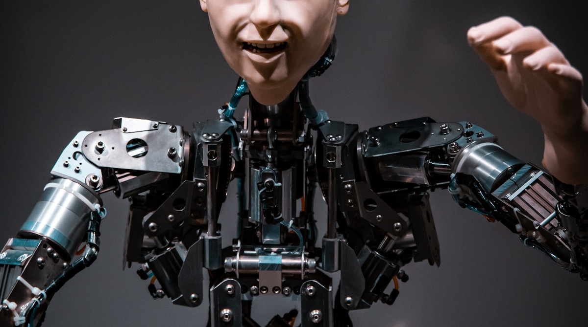 XiaoR Geek 18DOF Humanoid Robot Review: Affordable Walking Robot (~£250)
